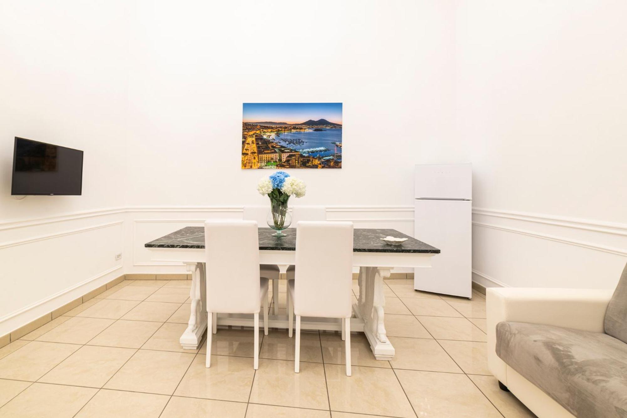 Montesanto Home نابولي المظهر الخارجي الصورة