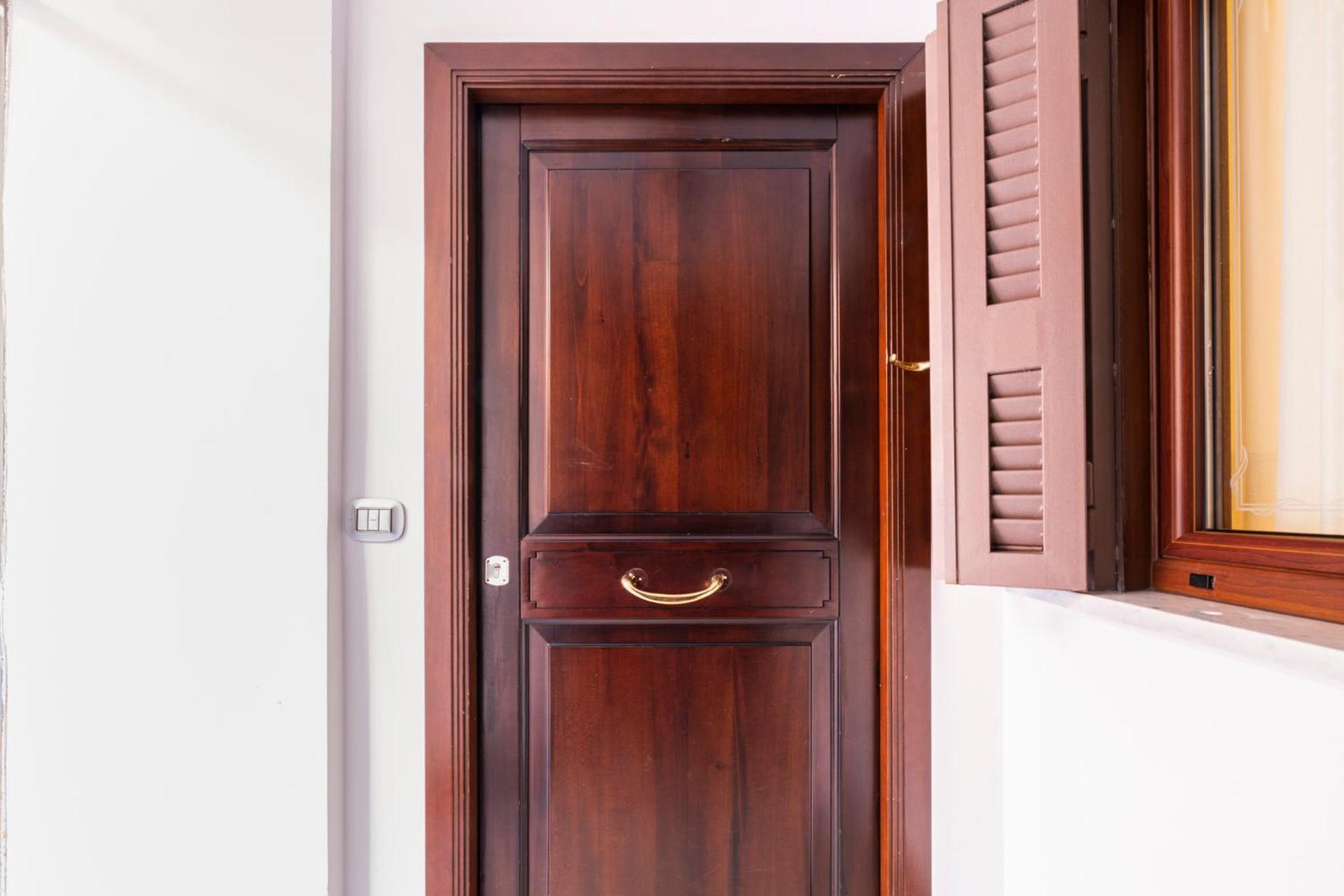 Montesanto Home نابولي المظهر الخارجي الصورة